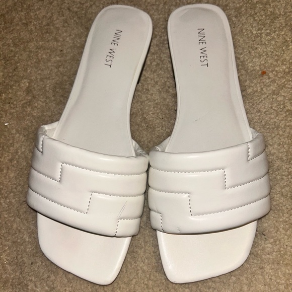 Nine West Sandal - Picture 1 of 4